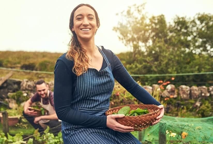 working holiday maker in Australia on a farm work